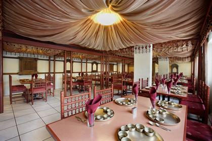 restaurant mandap 1 t4 - Express Towers Vadodara Gallery